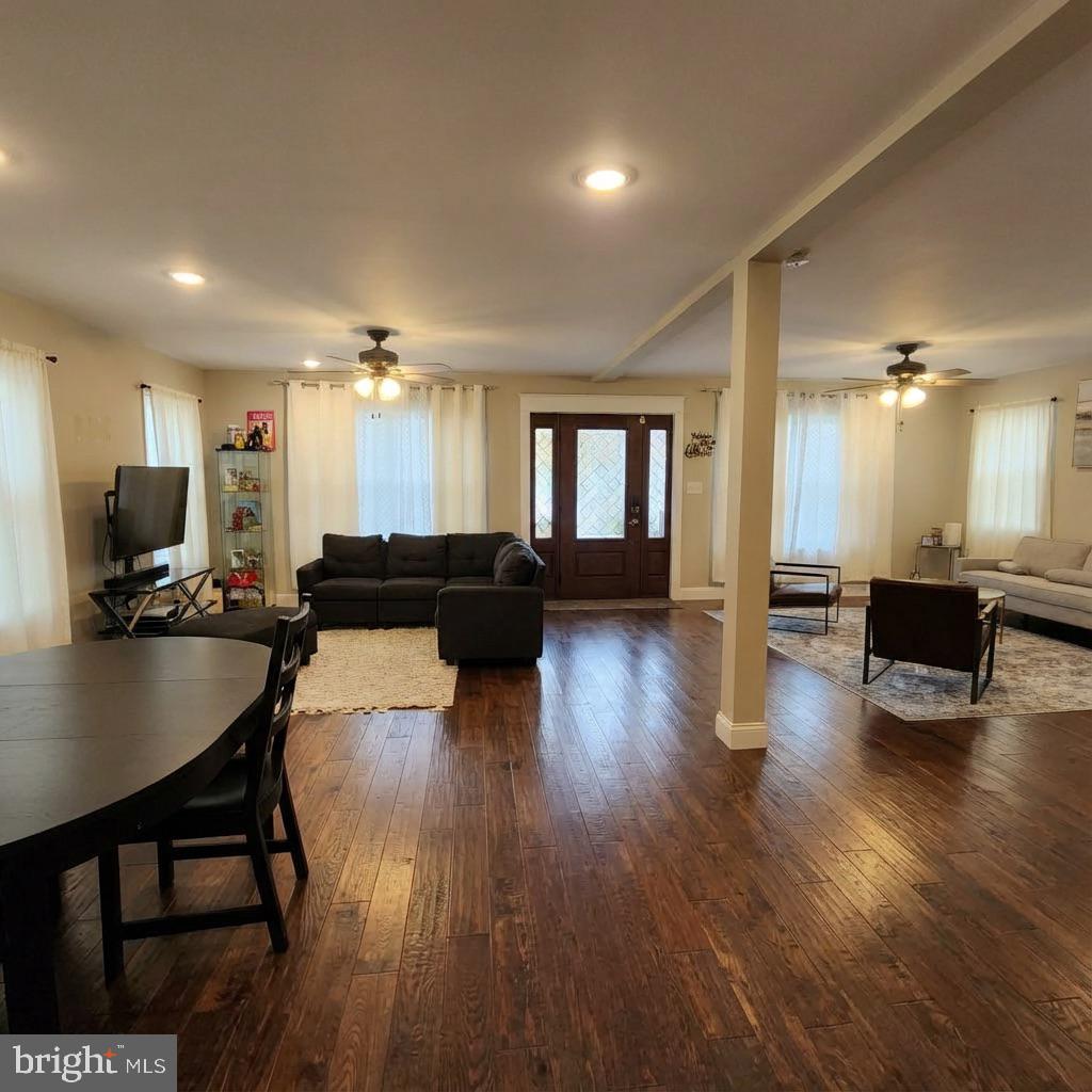 Residential in MOUNT HOLLY 5