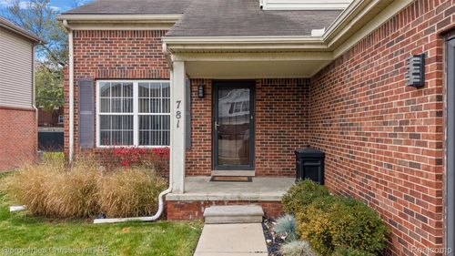 781 Saint Clair St, Detroit, MI, 48214-3665 | Card Image