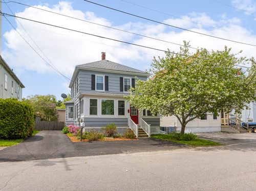 32 Arcadia St, Portland, ME, 04103-5402 | Card Image