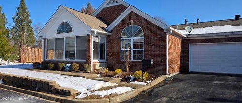 8039 Saint Andrews Village Dr, Louisville, KY, 40242 | Card Image