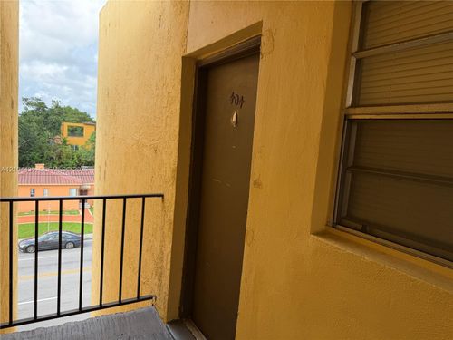 404-300 Ne 125th St, North Miami, FL, 33161-4672 | Card Image