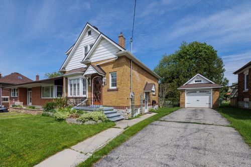 310 9th St, Hanover, ON, N4N1L4 | Card Image