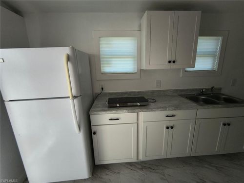 apt-9-11431 Char Ann Dr, FORT MYERS, FL, 33908-4047 | Card Image