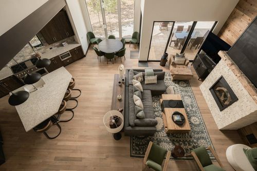 10264 Valmont Trl, Truckee, CA, 96161-2072 | Card Image