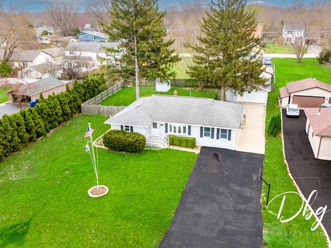 395 Magnolia Ave, House other with 3 bedrooms, 2 bathrooms and 2 parking in Gurnee IL | Image 35