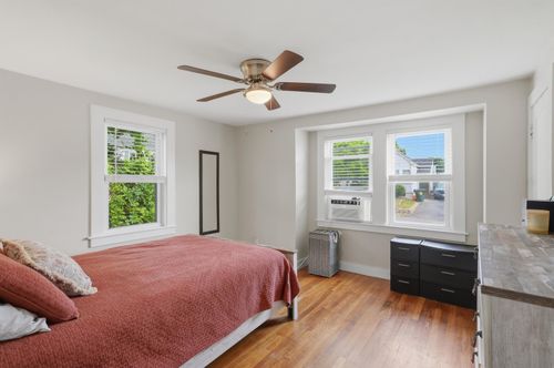 40 Mcguigan Ave, Manchester, NH, 03103-3724 | Card Image