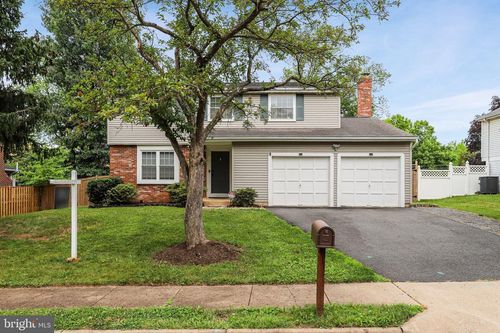 105 Appletree Dr Ne, LEESBURG, VA, 20176-4507 | Card Image