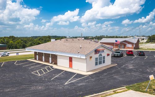 575 Marshall Dr, Saint Robert, MO, 65584-5601 | Card Image