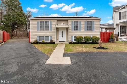 8252 Glen Ct, JESSUP, MD, 20794-4900 | Card Image
