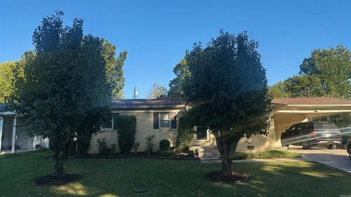 213 Tech Streeet, Paragould, AR, 72450 | Card Image