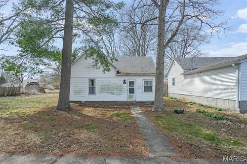 322 Main St, Harvel, IL, 62538-4083 | Card Image