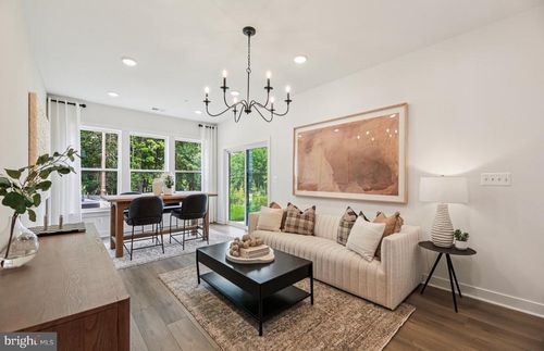 1122 Crested Wood Dr, LAUREL, MD, 20724-0036 | Card Image