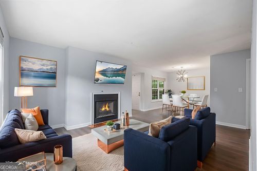 104 Glenleaf Dr, Peachtree Corners, GA, 30092-6101 | Card Image