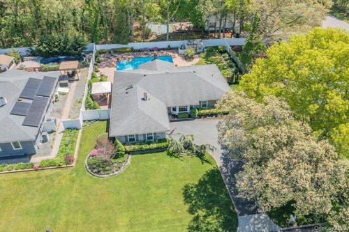 17 Priscilla Ave, Holtsville, NY, 11742-1223 | Card Image