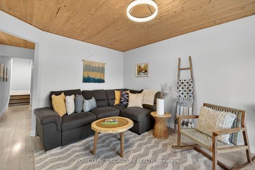 57 Maria St, Penetanguishene, ON, L9M1L3 | Card Image