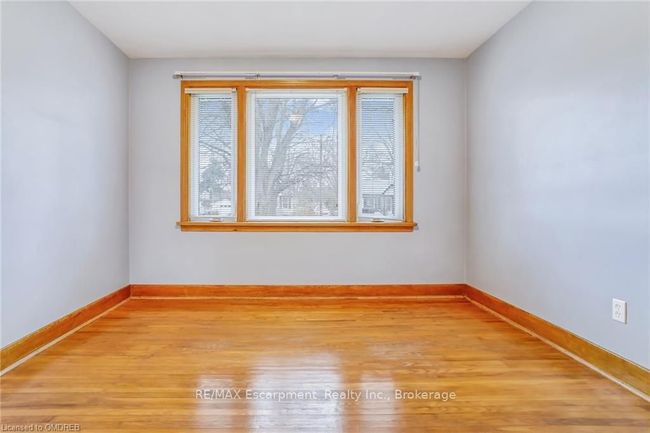 22 Ghent St, House other with 5 bedrooms, 2 bathrooms and 4 parking in Saint Catharines ON | Image 13