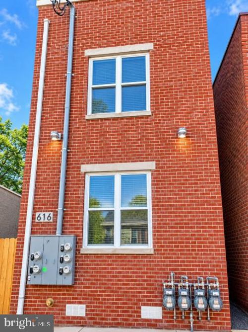 616 N 42nd St, PHILADELPHIA, PA, 19104-5848 | Card Image