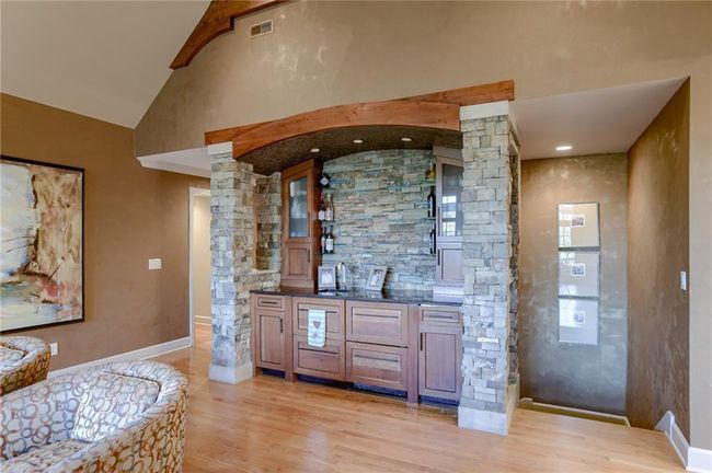 9717 Overbrook Rd, House other with 5 bedrooms, 5 bathrooms and null parking in Leawood KS | Image 4