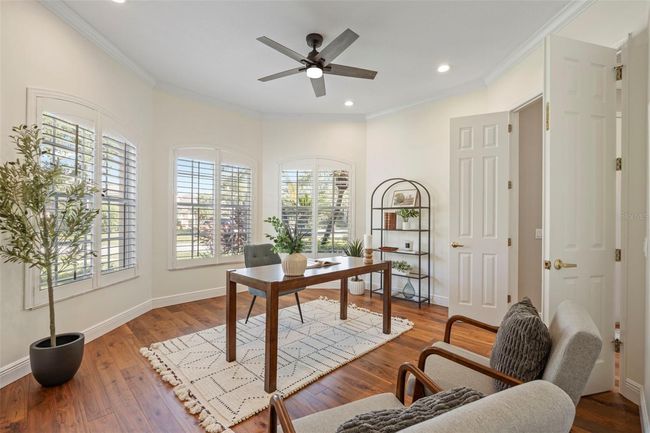 Large private office in front of home. | Image 7