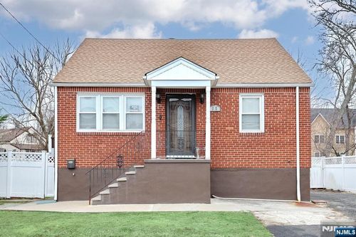 22 Paroubek St, Little Ferry, NJ, 07643-1344 | Card Image