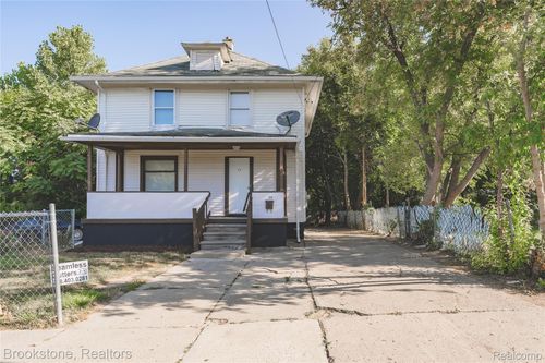 25 Elwood St, Pontiac, MI, 48342-2408 | Card Image