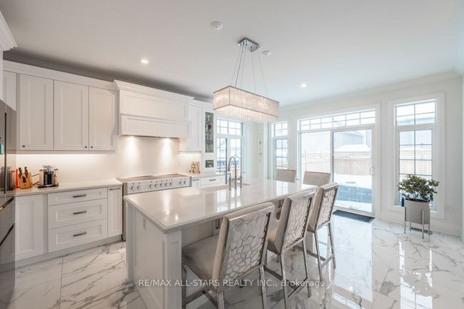 44 Bromont Dr, House other with 4 bedrooms, 4 bathrooms and 4 parking in Millbrook ON | Image 6