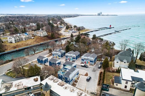 114 Riverwalk Ln, Charlevoix, MI, 49720-1817 | Card Image