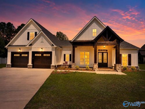 21 Bethel Crest Cir, Hartselle, AL, 35640-6038 | Card Image