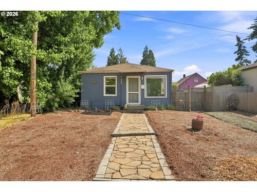 1572 W Broadway, Eugene, OR, 97402-4433 | Card Image