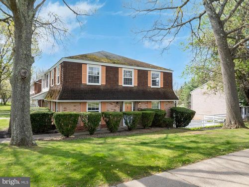 570 Galen Dr, STATE COLLEGE, PA, 16803-1116 | Card Image