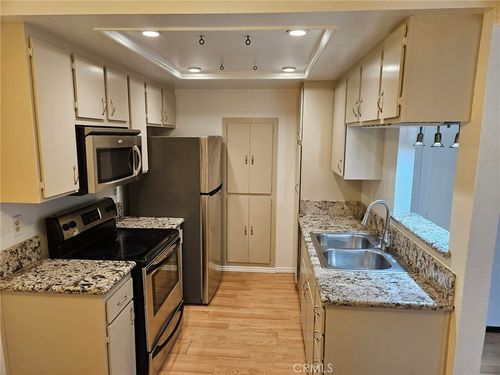 20-20702 El Toro Rd, Lake Forest, CA, 92630 | Card Image