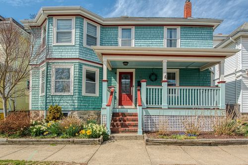 69 Maple St, New Bedford, MA, 02740-3627 | Card Image