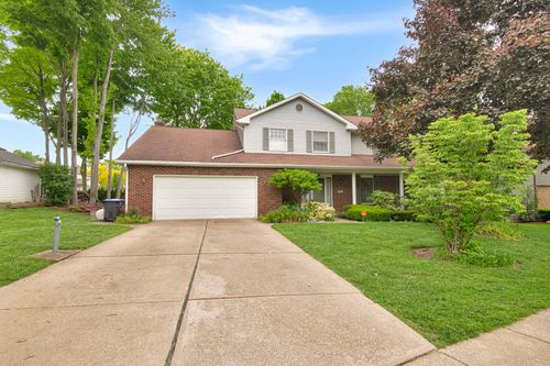 2322 Brooksboro Dr, Erie, PA, 16510-4050 | Card Image