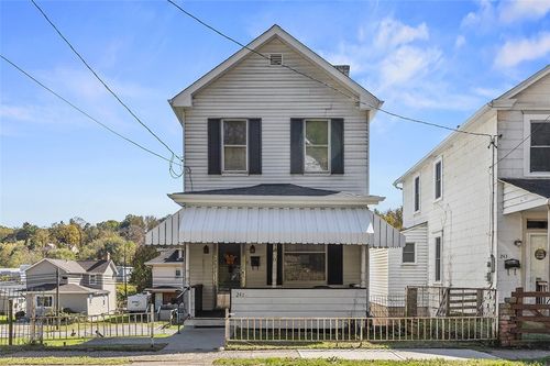 241 W State St, Oakdale, PA, 15071-1323 | Card Image