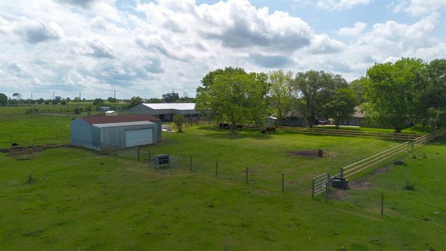 Warehouse/Backyard | Image 5