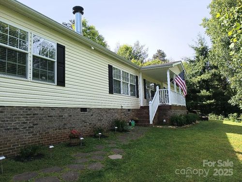 213 Wimbledon Ct, Leicester, NC, 28748-8506 | Card Image