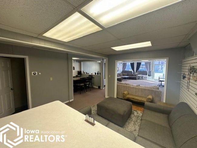 617 Sumner Ave, Home with 2 bedrooms, 0 bathrooms and 4 parking in Humboldt IA | Image 5