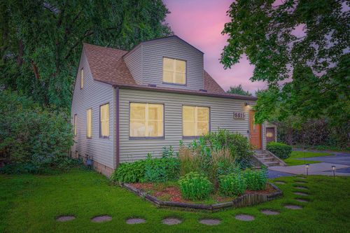 6815 46th Ave N, Crystal, MN, 55428-5118 | Card Image