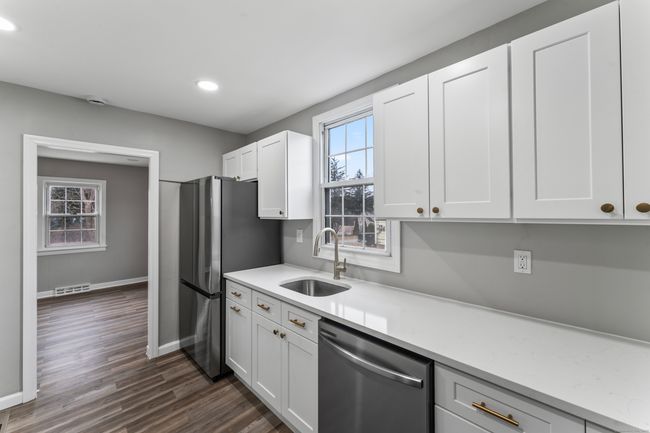 18 Patty Ln, House other with 2 bedrooms, 1 bathrooms and 2 parking in Canaan CT | Image 5