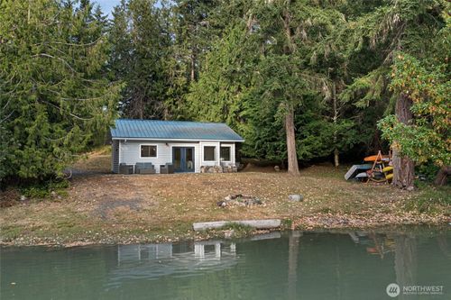 42 Kingfisher Ln, Friday Harbor, WA, 98250-8158 | Card Image