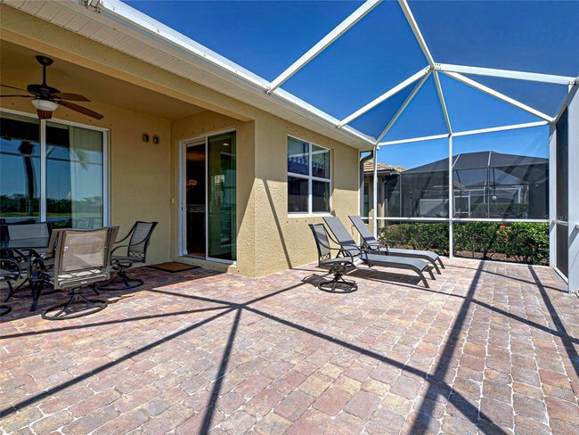 Northeast exposure in lanai | Image 41
