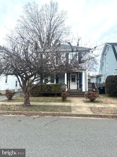 a-803 Wolfe St, FREDERICKSBURG, VA, 22401-5652 | Card Image