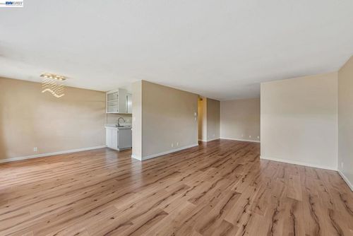 25-121 Buckingham Dr, Santa Clara, CA, 95051-6548 | Card Image