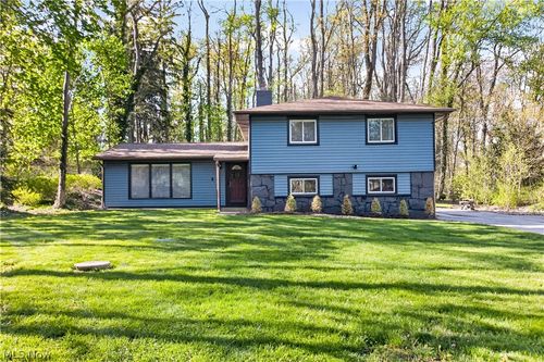 26 Sandy Hill Rd, Sagamore Hills, OH, 44067-1834 | Card Image