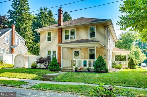 208 Elm St, Annville, PA, 17003-1802 | Card Image