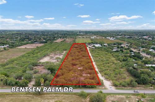 10284 N Bentsen Palm Dr, Mission, TX, 78574-4655 | Card Image
