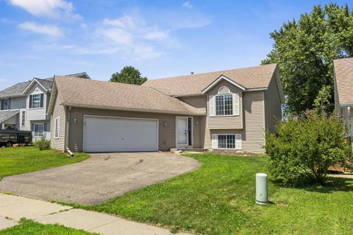1317 Elm St, Farmington, MN, 55024-1453 | Card Image
