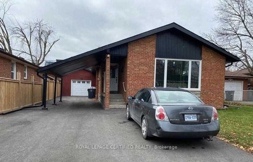 7 June Ave, Brampton, ON, L6V1W2 | Card Image