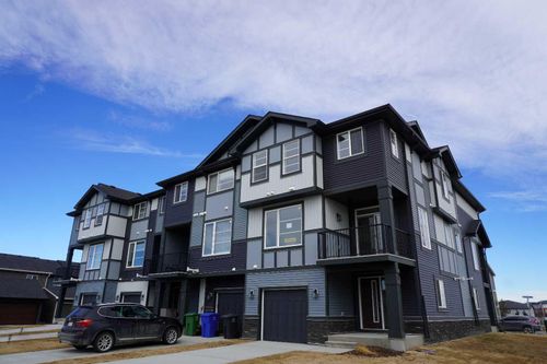 22 Waterford Link, Chestermere, AB, T1X2T8 | Card Image