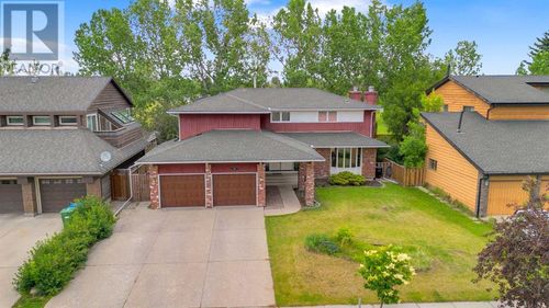 12 Canterbury Dr Sw, Calgary, AB, T2W3S8 | Card Image